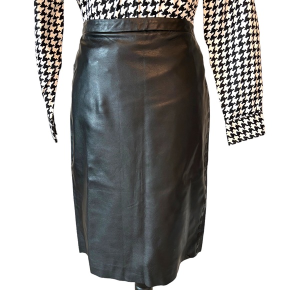 BCBGMAXAZRIA Black Mid-length Leather Skirt Size 4 - Picture 1 of 5